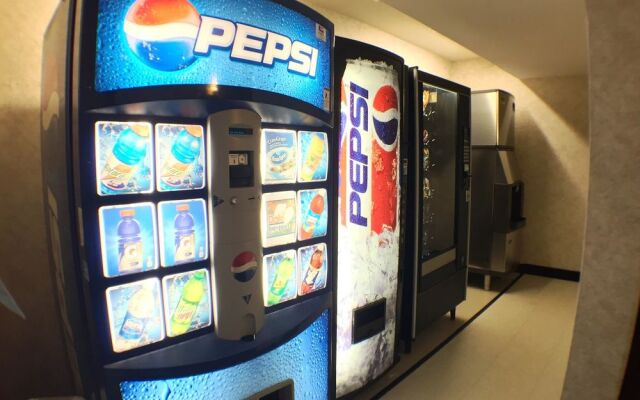 Super 8 Syracuse East