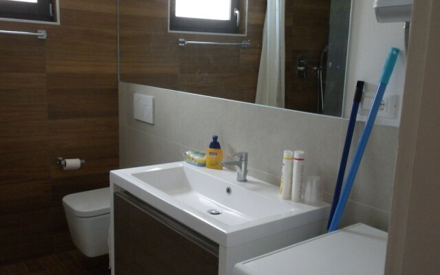 Spacious Bungalow near Sea in Medulin