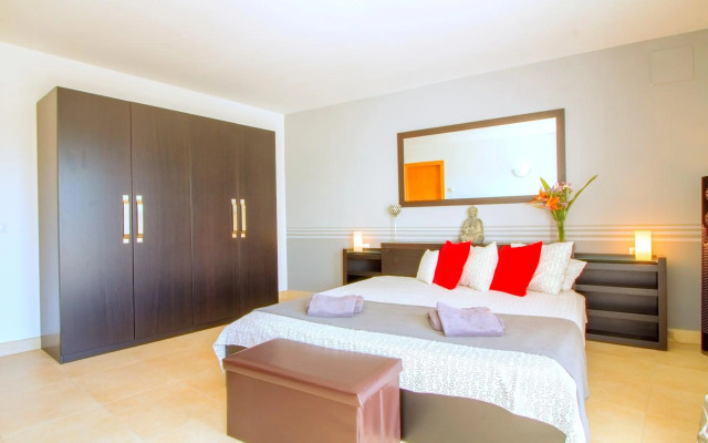 LEON Immo Luxusvilla Coral - 10190