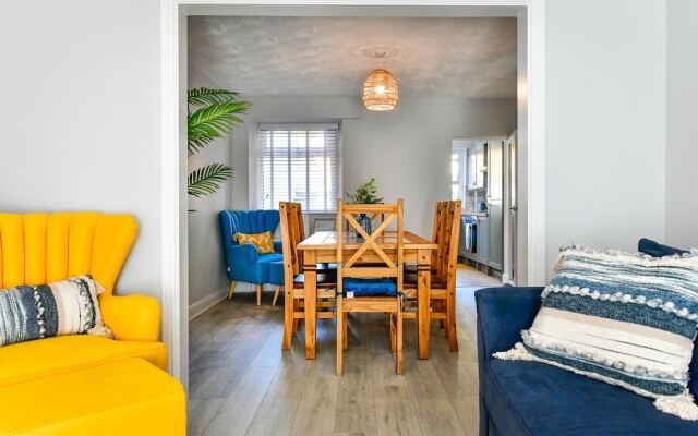 Just Stay Wales - Hartwell House Mumbles