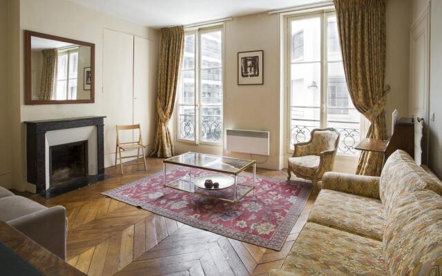 Quai d'Orsay Apartment