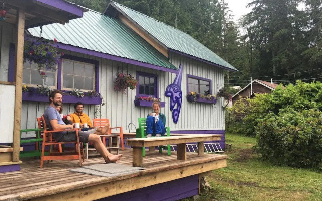 Purple Palace Hostel