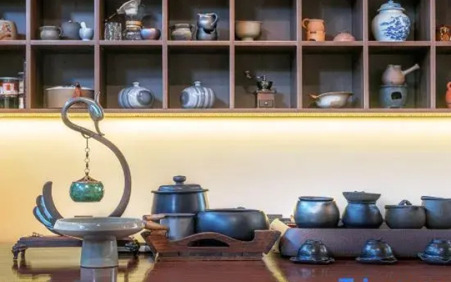 Shiyi Chinese Inn (Dali Gaotiezhan)