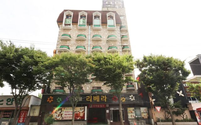 Gwangju Rivera