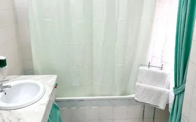 Apartment with 3 bedrooms in Napoli with balcony and WiFi