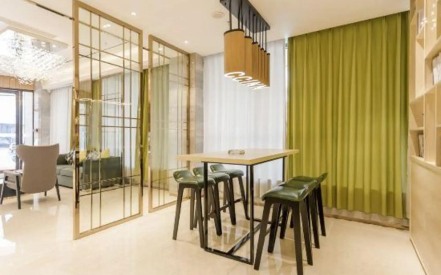 Nanjiang Express Hotel (Sihui Nanjiang Industrial Park)