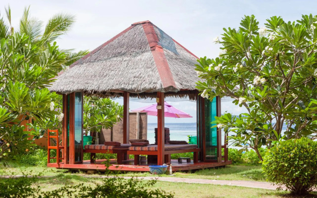 P. P. Erawan Palms Resort
