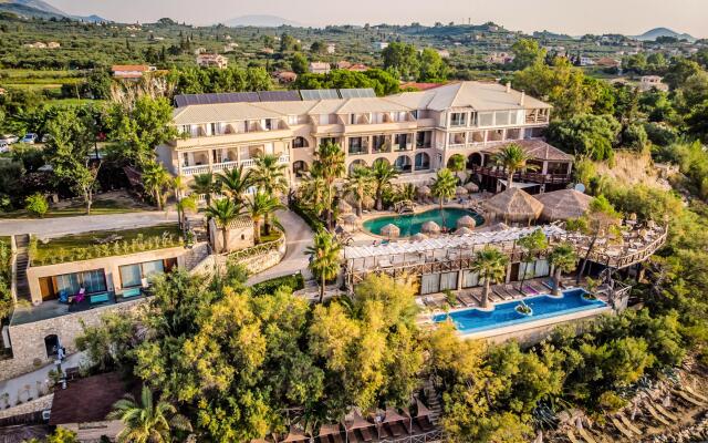 Gloria Maris Hotel Suites & Villas