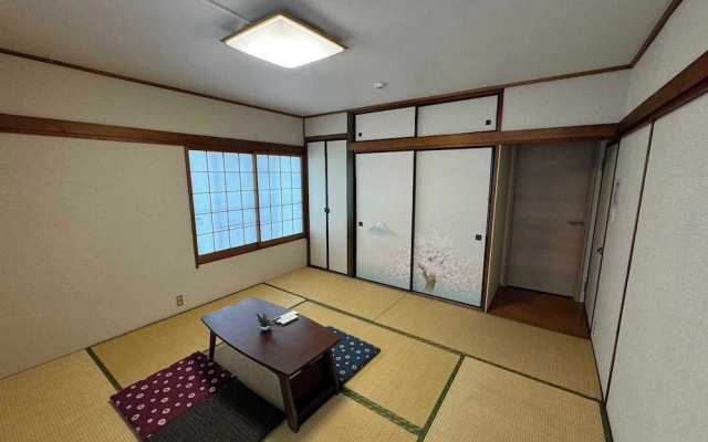 Station Side 113 – Guest Rooms – Tokyo