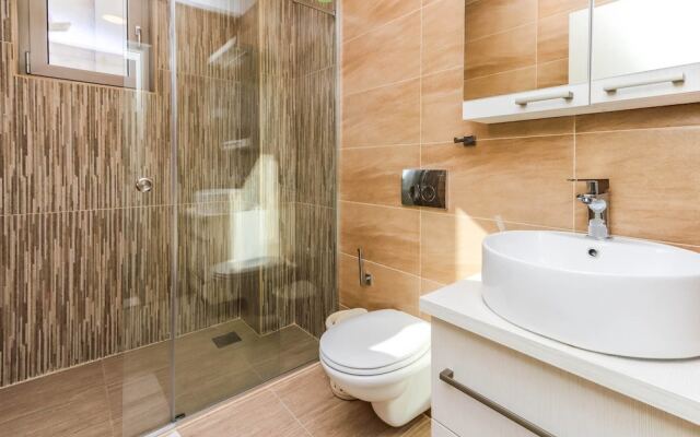 Apartments Maestral