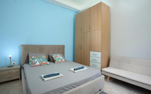 Nikea apartment near Piraeus port and metro st