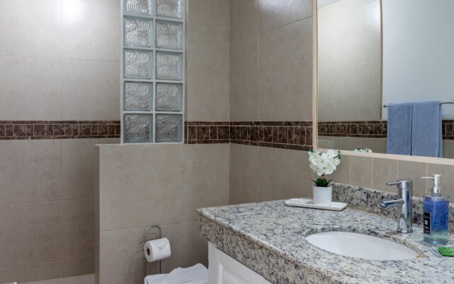 Amazing Luxury Ocean View Condo