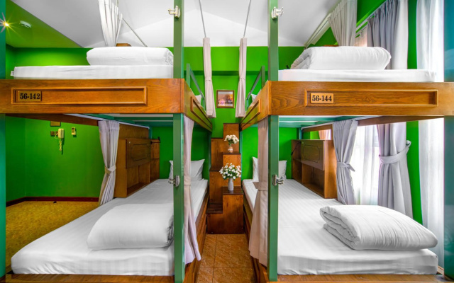 Little Charm Hanoi Hostel – Guest Rooms – Hanoi