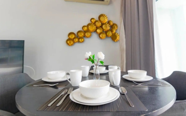 Lux 3BR Suite Puteri Harbour Near Legoland & Hello Kitty