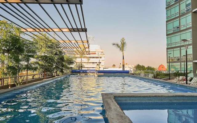 Comfortable and Trendy Apartment 2C