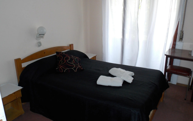 Sol Hotel
