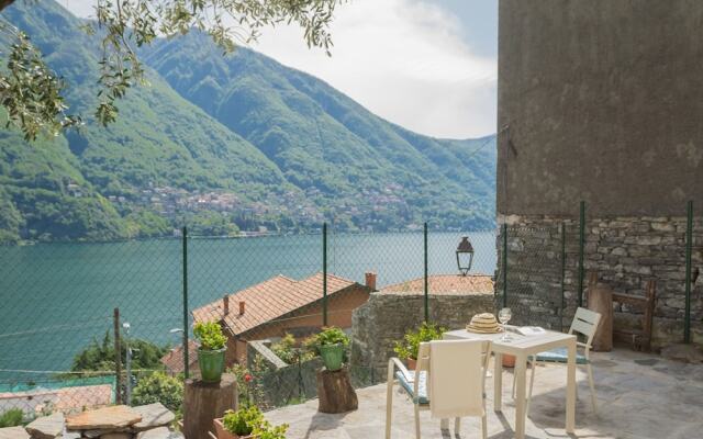 La Quiete in Laglio With 2 Bedrooms and 1 Bathrooms