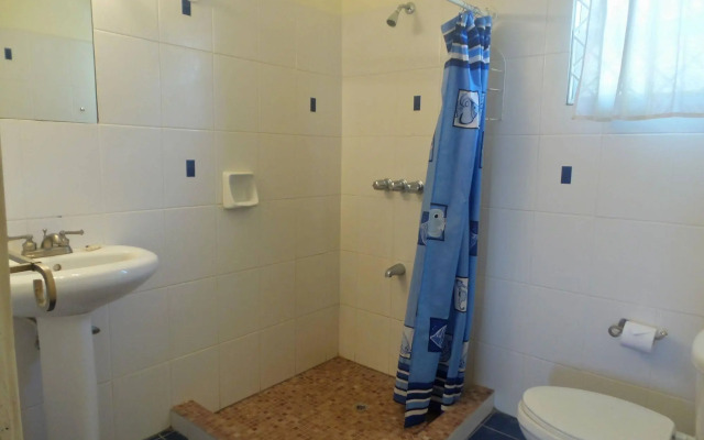 Capt. Harris Suites