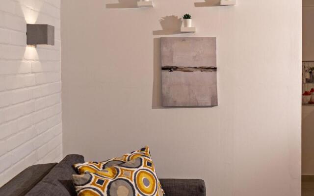 Castello Apartments