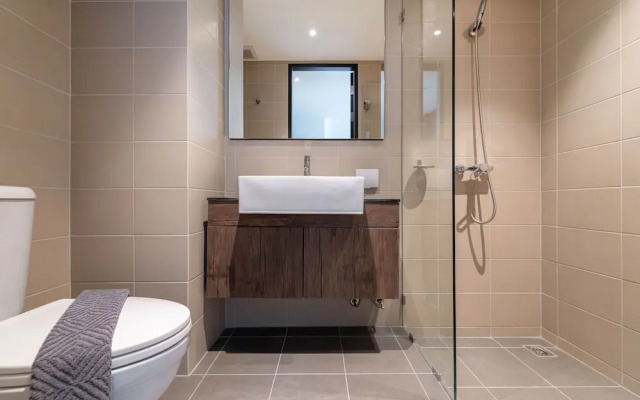 Central Hill View B901A Shopping & Relax