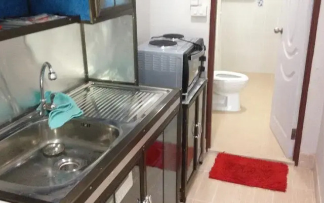 Charoen Guesthouse