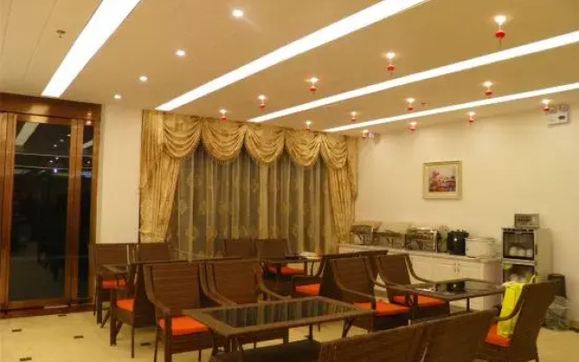 City 118 (Luxian Taohuatan East Road Shop)