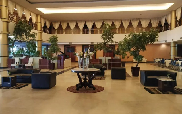 Grand Elite Hotel