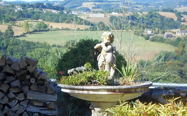 Chateau De Courbelimagne, Raulhac