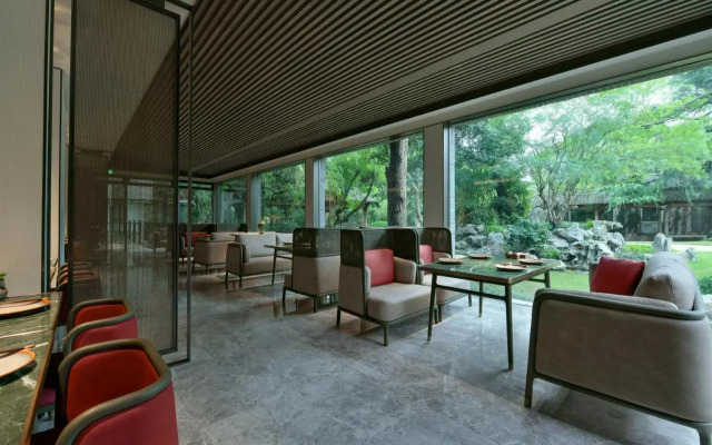 Jia Ding Bin Guan