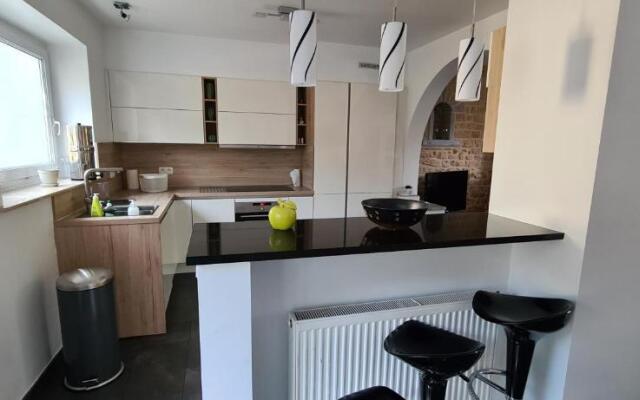 L'antre Parenthese de Sainte-Cecile