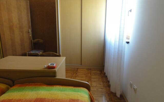 Nice and Cozy Apartment Ferry in Medulin