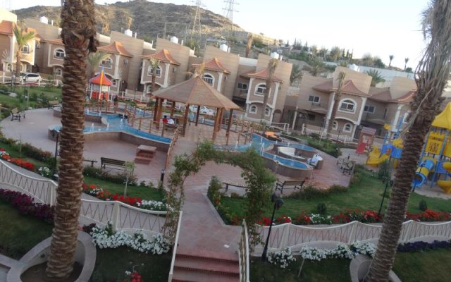 Meral Oasis Resort For Hotel Villas