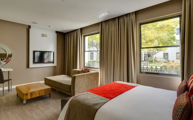 Protea Hotel by Marriott Cape Town Waterfront Breakwater Lodge