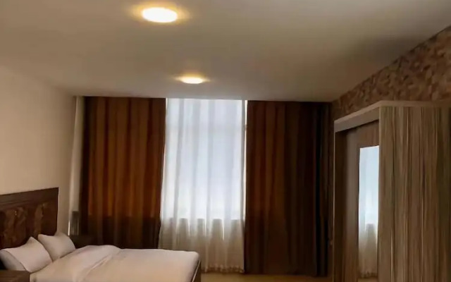 Rayan Hotel Suites
