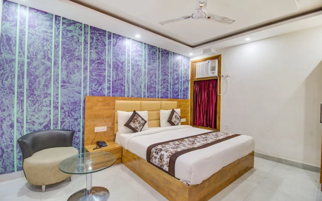 FabHotel Gross inn Suites