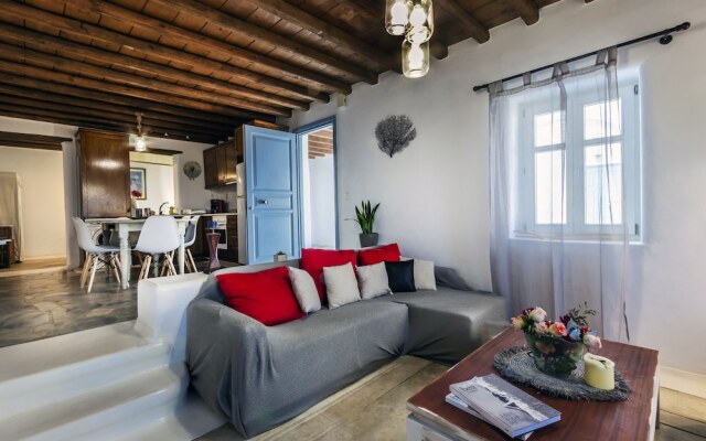 Ornos Suites