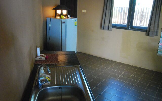 Melina's Beach Front Bungalow