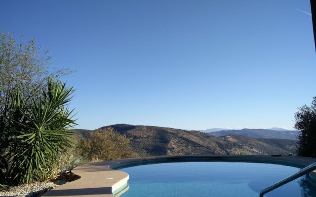 Hilltop Hideaway