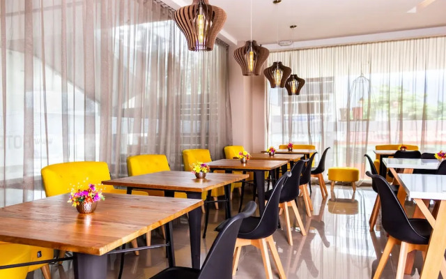 Hotel F25