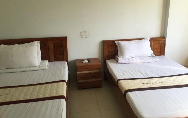 Golden Stone Hotel