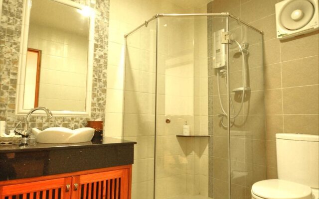 Busyarin Hotel (SHA Extra Plus)