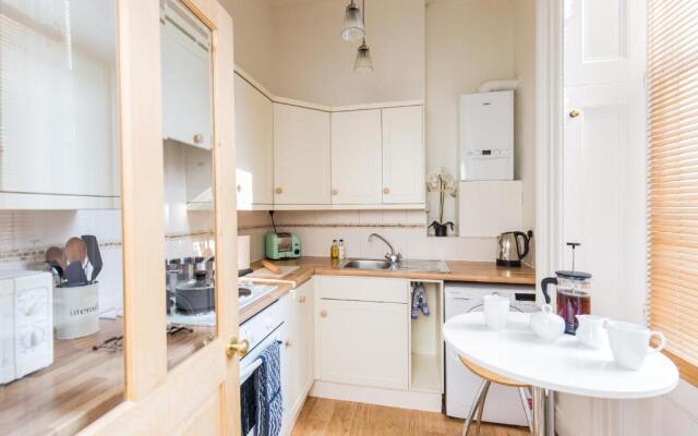 Luxury Apartment - 18 Lansdown Crescent