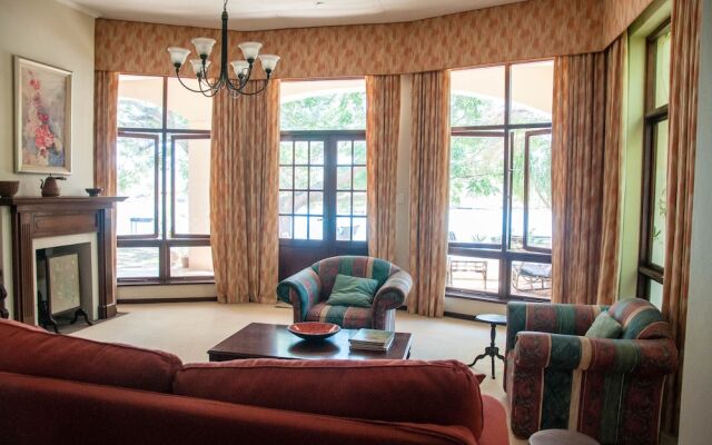 Riverfront Backpackers