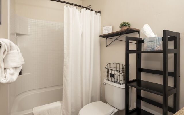 Trailhead Lodge One Bedroom 801 Condo by RedAwning