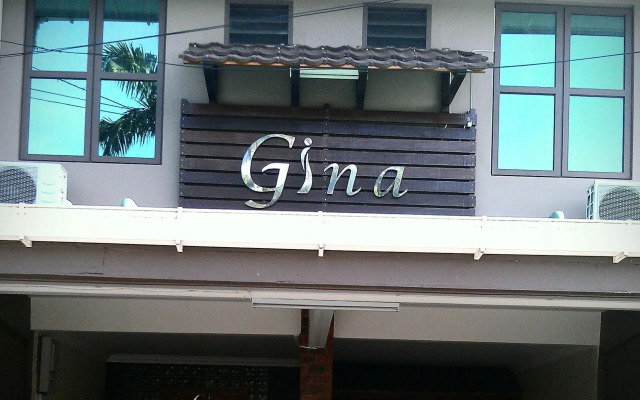 Gina Town House