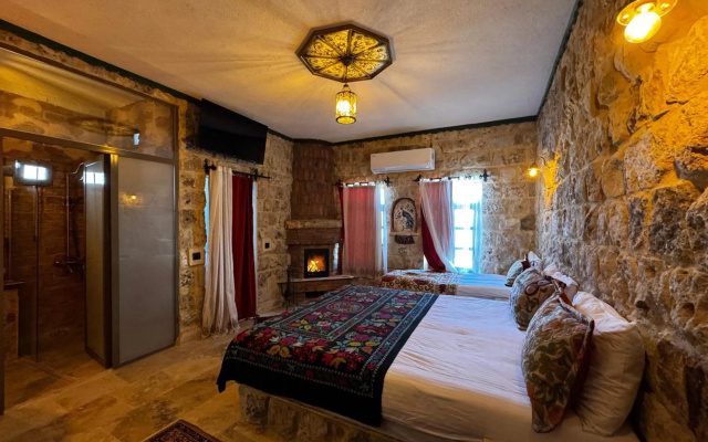 Canela Cave Hotel