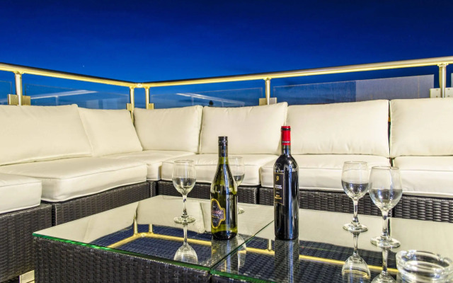 Paramount Bay Penthouse