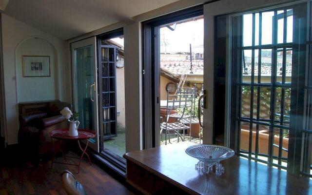 RSH Spanish Steps Luxury Apartment