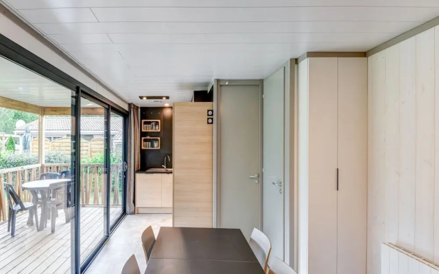 Secluded Chalet in Hourtin With Swimming Pool