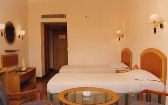 Kamat Lingapur Hotel – Guest Rooms – Hyderabad